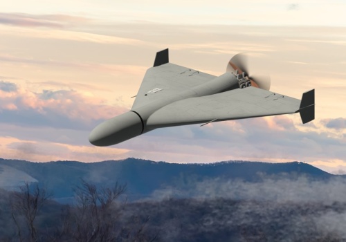 Pierwszy taki incydent w kraju NATO. Dron spadł na budynek