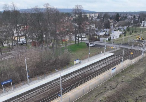 Nowy parking PKP w Gomunicach. „Mieszkańcy zyskają wygodniejszy dostęp do kolei”