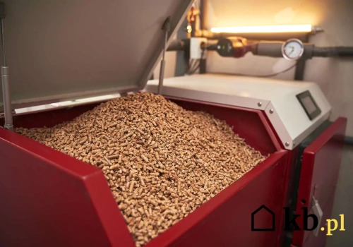 Kupił pellet z promocji za 1299 zł. Po tygodniu piec się zablokował i zapłacił 620 zł za serwis