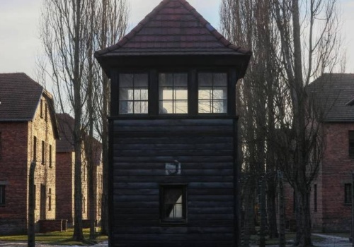 Auschwitz oczami więźnia. Muzeum Auschwitz pozyskało ilustrowany dziennik Alfreda Kantora