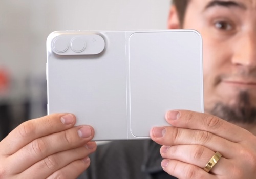 Tak wygląda składany iPhone. Jedna rzecz zaskakuje