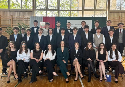 130 uczniów pożegnało słupeckie liceum