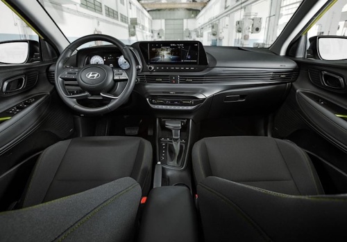 Hyundai za 74 500 zł może namieszać Chińczykom. Ma LED-y, podgrzewane fotele i dwie przewagi nad MG3