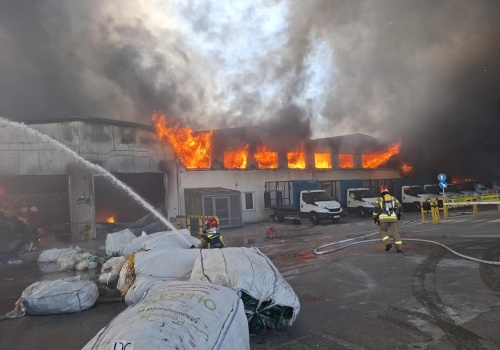 Pożar hali w Gdyni ugaszony. Akcja trwała ponad 50 godzin