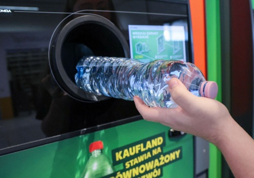 Zwrot w systemie kaucyjnym. Resort Klimatu zabrał głos