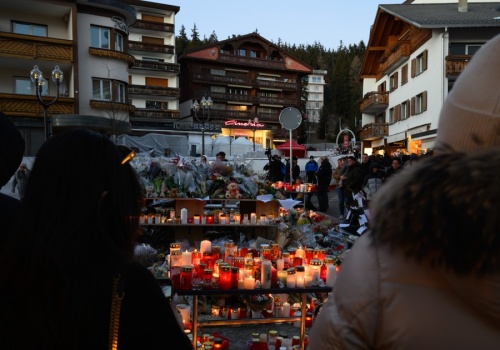Tragedia w Alpach podzieliła Włochy i Szwajcarię. 