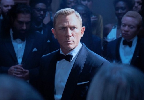 Film o Jamesie Bondzie poleci w TV. Bez przerwy na toaletę się nie obejdzie