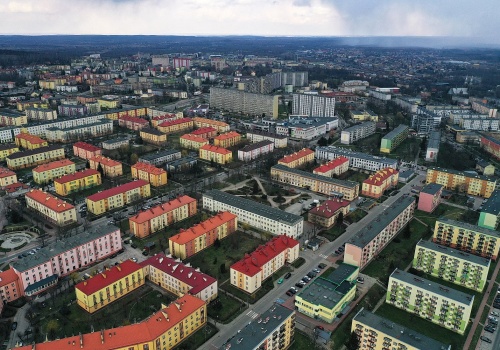 Ławeczka Staffa i park dla psów wśród propozycji do skarżyskiego budżetu obywatelskiego 