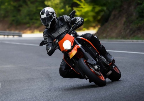 Sezon na motocykle oficjalnie otwarty. Jak przygotować się do pierwszej jazdy?