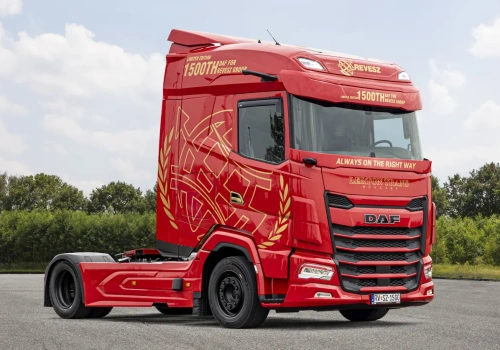 1500. DAF dla węgierskiej firmy Révész Group – jubileusz z ciągnikiem po tuningu