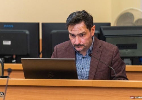 Edukacja Zdrowotna w Raciborzu: Tylko co trzeci uczeń na zajęciach