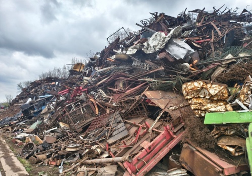 Ile płacą skupy za złom na koniec kwietnia 2026? Jakie są prognozy cen?