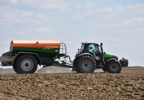 400 kg na hektar i efekt? Tak przygotowują pole pod kukurydzę