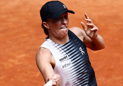 Krecz Igi Świątek. Co się stało? Dlaczego Świątek skreczowała w Madrycie?