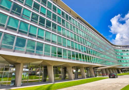 Gigant tnie etaty w Europie. Zwolnienia obejmą tysiące pracowników