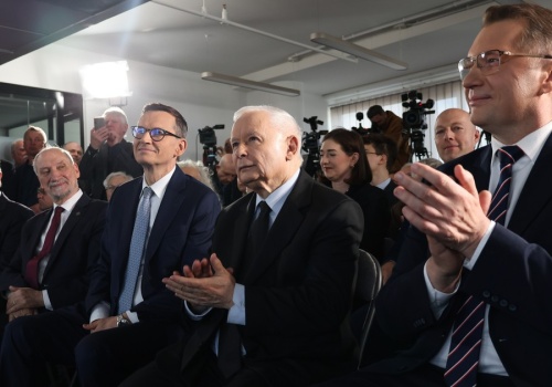 Morawiecki rośnie w siłę. Majmurek: były premier narzucił ton, Czarnek w coraz gorszej sytuacji