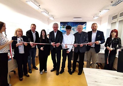 Nowoczesna edukacja w Koniecpolu. Uczniowie zyskali specjalistyczne pracownie i pokój wyciszeń