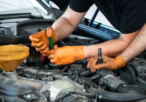 Gdy bierzesz się za taką naprawę, twój mechanik już się cieszy, bo zarobi