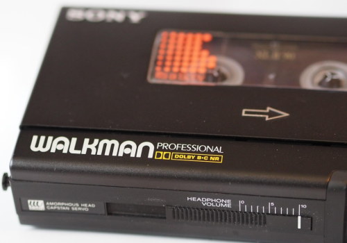 Młodzi chcą uciec od technologii. „Zabierzcie nas do czasów iPoda”