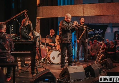 Jazz bez kompromisów. Mocne otwarcie JAZZtrzębie Festiwal w Łaźni Moszczenica
