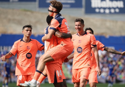 Barcelona pędzi po mistrzostwo. Robert Lewandowski z cudowną asystą