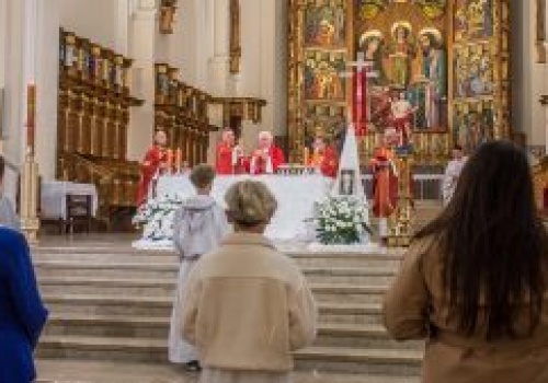 Abp Depo: Dziękujemy Bogu za łaskę obdarowania powołaniem do dziedzictwa konsekrowanego Urszuli