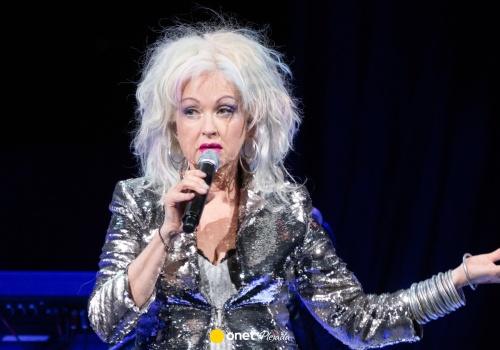 Awantura na koncercie 72-letniej Cyndi Lauper. Ze sceny padły przekleństwa. 