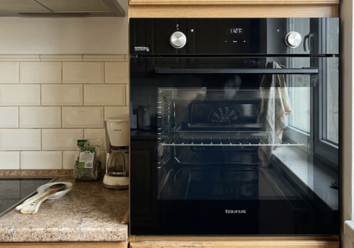 Co naprawdę oferuje piekarnik do zabudowy Taurus HM978BKD?