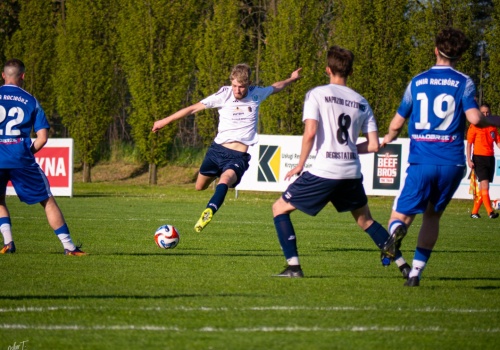 Wyrównany mecz i walka do końca. Unia Racibórz dzieli punkty z Naprzodem Czyżowice