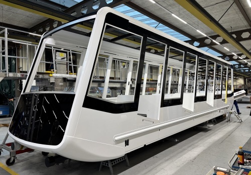 Praga. Kolejka na Petřín z nowymi wagonami