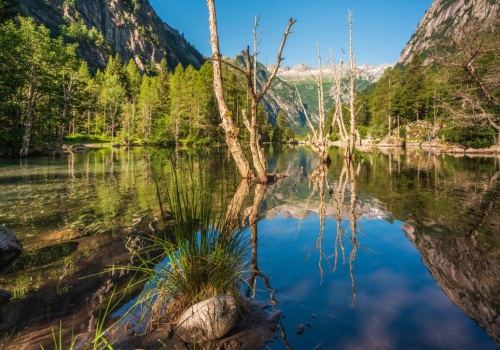 Jak Yosemite, tylko bliżej Polski. Dolina ze szmaragdową wodą wciąż omijana przez tłumy