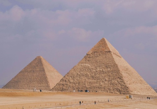 Podróż do Egiptu na wakacje. Co naprawdę obowiązuje i jak się przygotować?