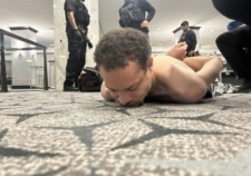 Wykształcony napastnik. Wynajął pokój i oddał strzały podczas balu z Trumpem