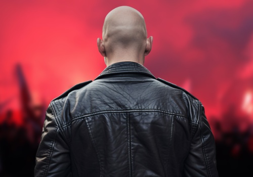 „Jeśli chłopak nie znajdzie żywego wzorca, pójdzie do internetu. A tam ma wszystko — od samców alfa z TikToka po coachów podrywu”. Seksuolog o zmianie chłopca w radykała