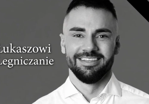 Karma zamiast zniczy. Legnicki hołd dla zmarłego posła Łukasza Litewki