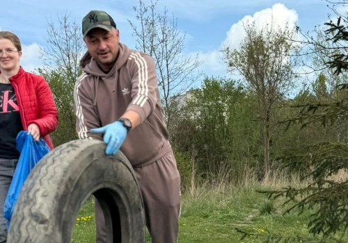 Wiosenne porządki w Lasku Janowskim w Mysłowicach