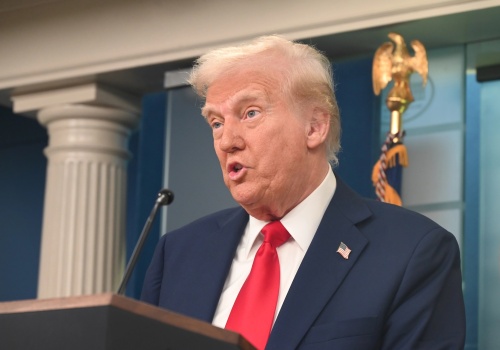 Donald Trump ewakuowany z gali Stowarzyszenia Korespondentów Białego Domu w hotelu Hilton w Waszyngtonie