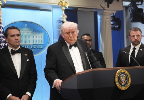 Strzały w hotelu, gdzie przebywał Donald Trump. Prezydent USA został ewakuowany