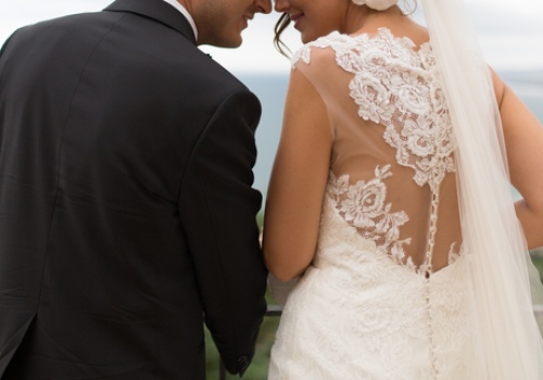 Badanie: Ponad połowa Polaków zwiększyło kwoty prezentów na wesele lub komunię