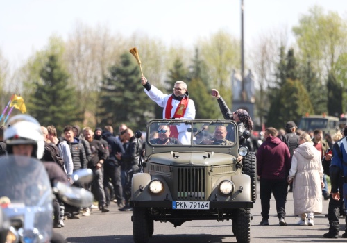 Rycerze współczesnych dróg u Pani Licheńskiej. XIV Otwarcie Sezonu Motocyklowego