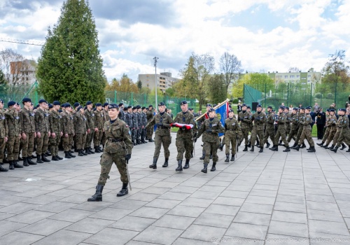 Kadeci klas mundurowych XXV Liceum w Krakowie zakończyli edukację.