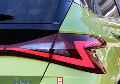 Oto najwięksi przegrani polskiego rynku nowych aut. Niemal połowa modeli z czołowej 50. na minusie