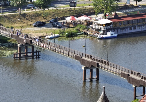 Kładka przy zamku w Malborku do remontu po sezonie letnim