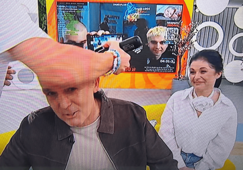 Kurzajewski ogolony na zero w trakcie programu na żywo. Wzruszona Cichopek nie mogła ukryć łez