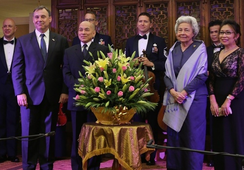 Kambodżański dylemat neutralności. Między Chinami a USA