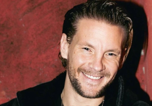 Sebastian Fabijański ma za sobą debiut reżyserski. Co o nim wiemy?