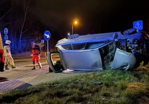 Dramat na rondzie. 34-latek stracił panowanie nad Audi