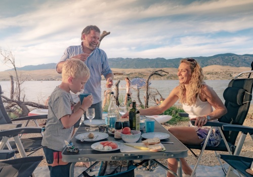 Amerykański sen polskiej rodziny w kamperze. Kozłowscy zostawili wygodne życie na etatach i ruszyli w świat kamperem. Przy okazji robią na tym niezły biznes