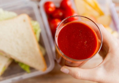 Pili sok pomidorowy codziennie przez rok. Przełomowe wyniki badań