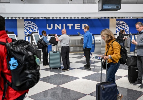 Linie lotnicze szykują nas na ciężkie wakacje. Tryb 